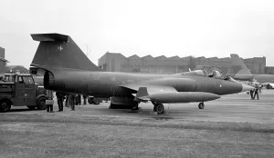 Starfighter: Lockheed TF-104G Starfighter RT-684
