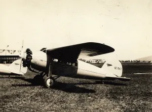 Vega: Lockheed Vega 5 NC194E