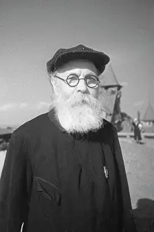 Maxim: Locksmith Pyotr Zalomov