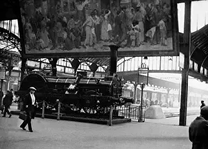 Represents: A locomotive in the Gare de l'Est, 1933