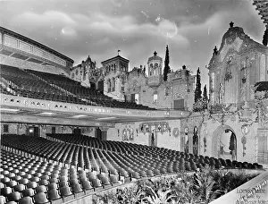 L Oeil: Loew's Theatre, view of auditorium, designed ?