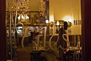 Logos: Logotype on the front door of Cafe Eiles