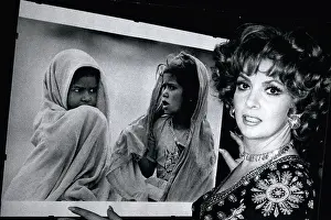 Filmstar: Lollobrigida Opens Exhibition In West-Berlin