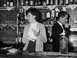 Customers: LONDON BARMAID