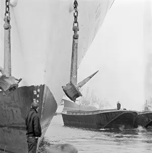 Anchors: London Docks