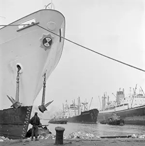 Anchors: London Docks
