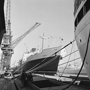 Andria: London Docks