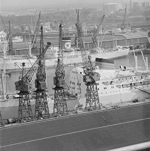 Midground: London Docks