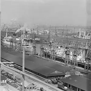 Midground: London Docks