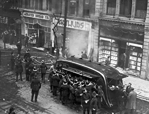 Canteens: London Fire Brigade canteen van at a fire