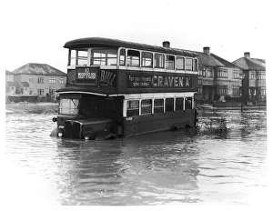 Woodbridge: LONDON FLOODS 1947