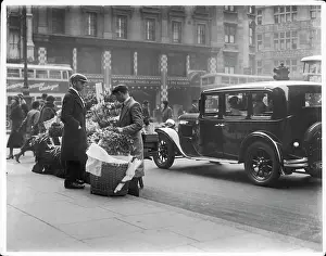 LONDON FLOWER SELLER