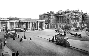 C1908: London, Hyde Park Corner c1908