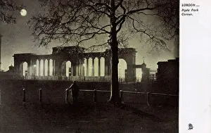 Nightime: London - Hyde Park Corner by moonlight