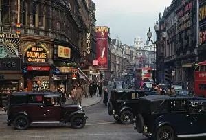 Picadilly: London Kodachromes