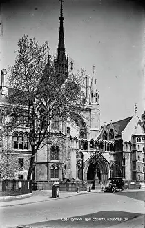 Highlighted: London Law Courts