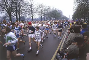 Joggers: LONDON MARATHON 1981