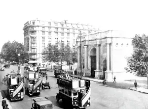 C1915: London, Marble Arch c1915