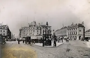 Lavatory: LONDON/PICCADILLY CIRCUS