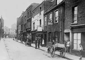 Slums: London slums, c.1925