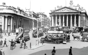 Threadneedle: London, Threadneedle Street and the Royal Exchange c1910