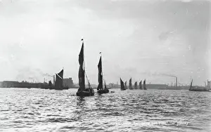 Hinting: London on Top of the Tide