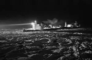 Towing: Long Strait ice brace