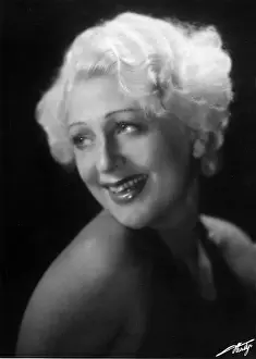 Loni: Loni Heuser