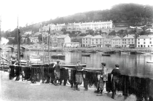 Looe: Looe, the harbour 1906