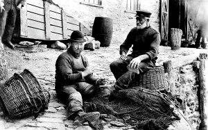 Looe: Looe, Mending Nets 1906
