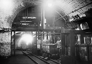 Seam: Look into a tunnel, 1934