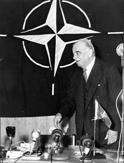 Ismay: Lord Ismay at a press conference