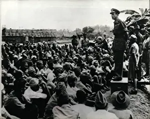 Crewman: Lord Mountbatten speaking to Indian troops, WW2