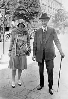 Isaacs: Lord Reading and his daughter in Berlin, 1928