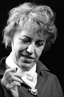 Chanteuse: Lotte Lenya - Austrian-American chanteuse