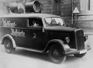 Loudspeaker: Loudspeaker car of the Westfront-Illustrierte, 1940