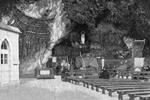 Massabielle: Lourdes grotto