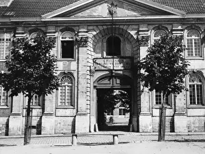 1459: LOUVAIN COLLEGE