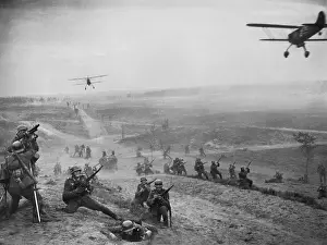 Sergeants: Low-flying attack in Three sergeants, 1939
