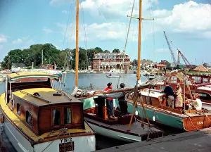 Oulton: Lowestoft - Oulton Broad