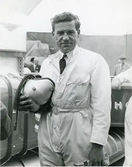Hovercraft: Lt Cdr Peter Melville Lamb, DSC*, AFC - Chief Test Pilot