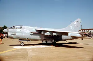 Eisenhower: LTV A-7E Corsair II 157452