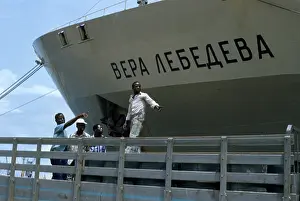 Angola: Luanda, 1976