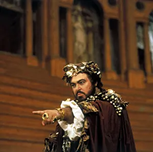 Luciano: LUCIANO PAVAROTTI