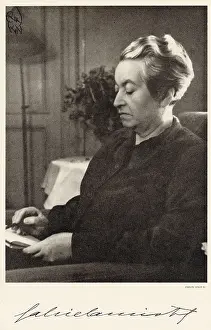 Mistral: LUCILA GODOY ALCAYAGA