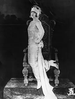 Cherchez: Lucy Doraine, 1921