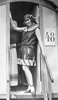 Curls: Lucy Doraine, around 1924