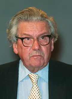 Ludovic: Ludovic Kennedy