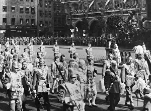 Processions: Ludwig of Bavaria at the Corpus Christi processions in M