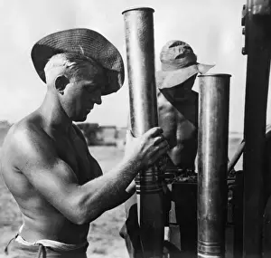 Grenade: Luftwaffe auxiliary personnel of the Condor